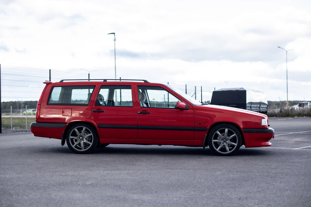 1997 Volvo 850 R - Image 17 of 31