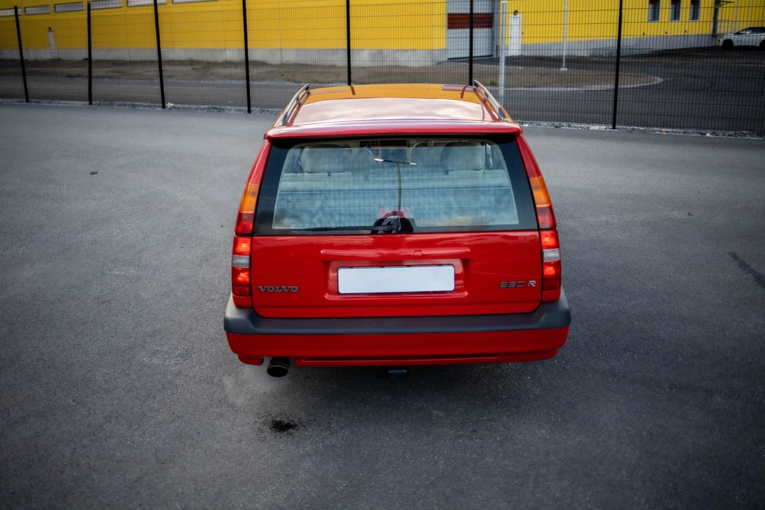 1997 Volvo 850 R - Image 7 of 31