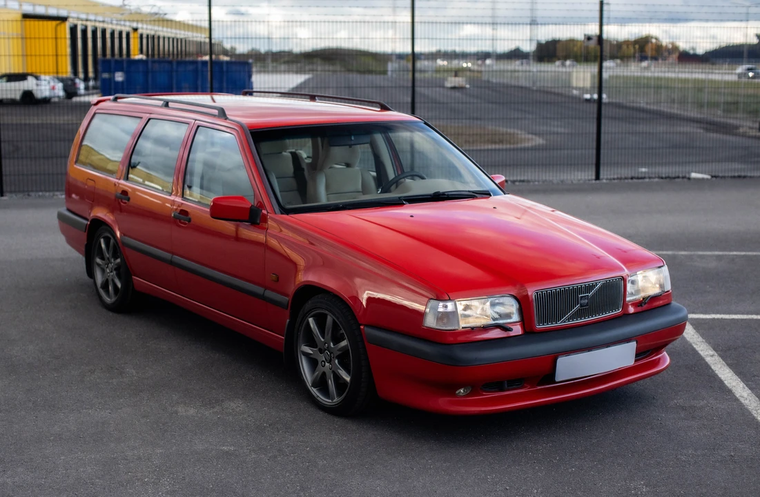 1997 Volvo 850 R - Image 10 of 31