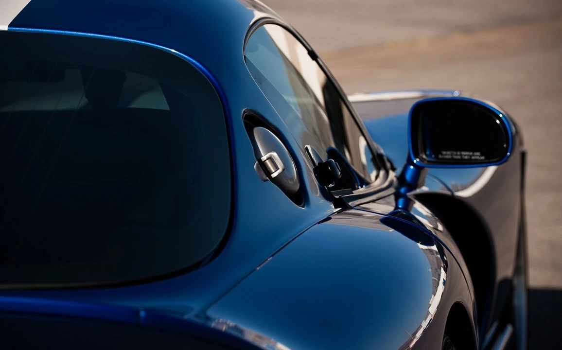 1997 Dodge Viper GTS 2nd Gen - Image 3 of 5