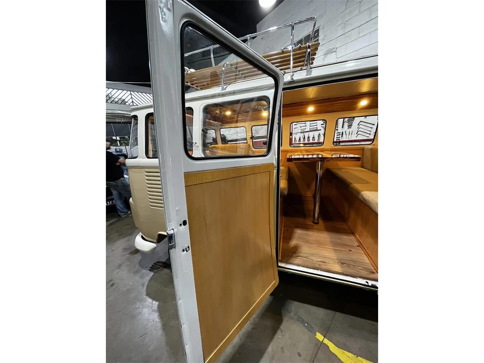 1997 Volkswagen Type 2 - Image 28 of 31