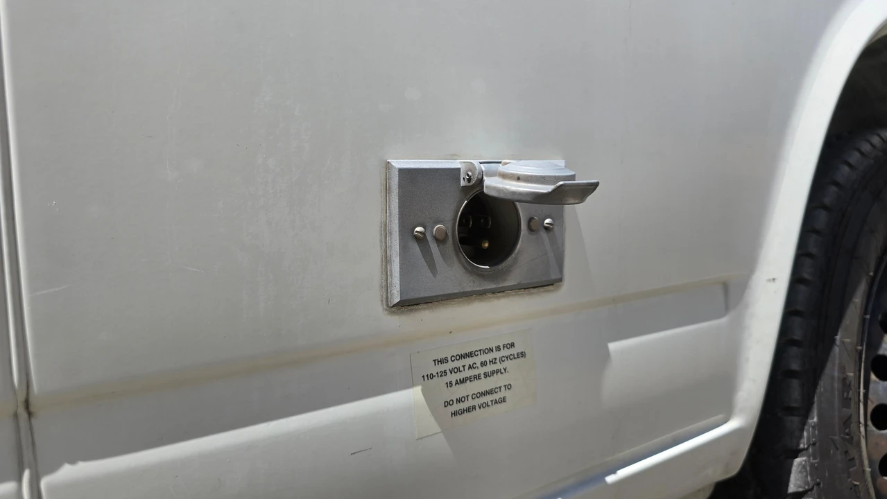 1997 Volkswagen EuroVan - Image 24 of 31