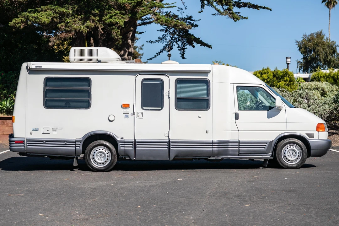1997 Volkswagen EuroVan - Image 3 of 31