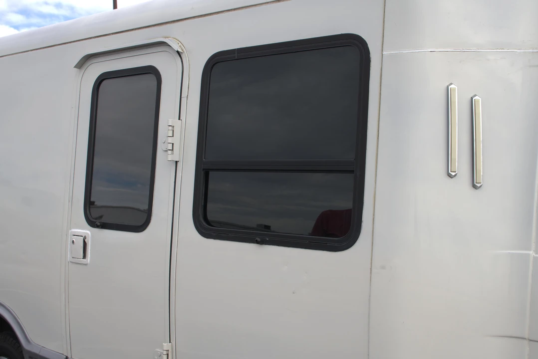 1997 Volkswagen EuroVan - Image 29 of 31