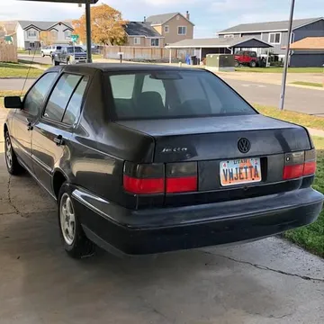 1997 Volkswagen Jetta 2.0L Sedan 4D