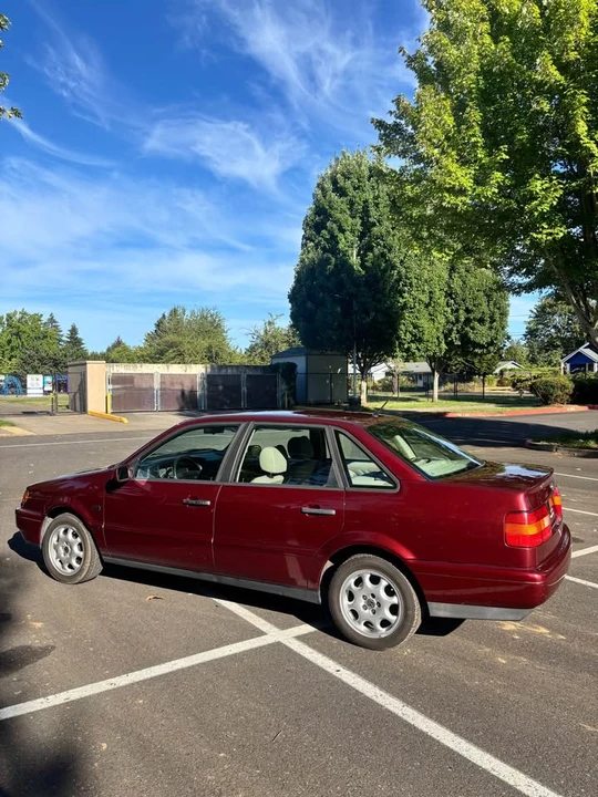1997 Volkswagen Passat - Image 5 of 10