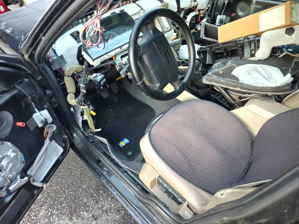 1997 Volvo 850 - Image 10 of 13