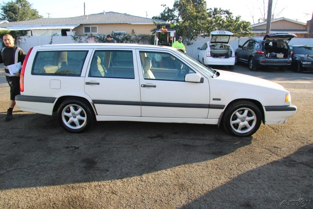 1997 Volvo 850 Turbo - Image 3 of 21