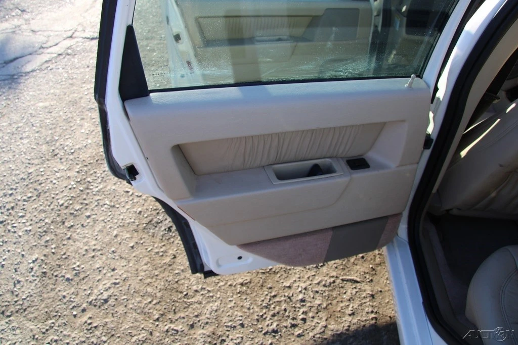1997 Volvo 850 Turbo - Image 19 of 21