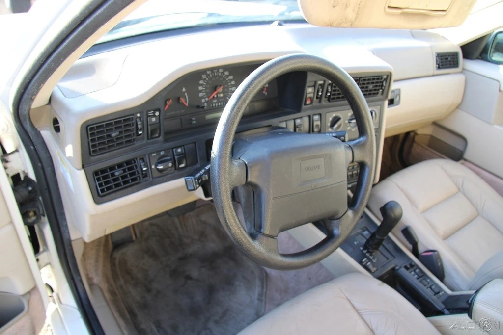 1997 Volvo 850 Turbo - Image 14 of 21