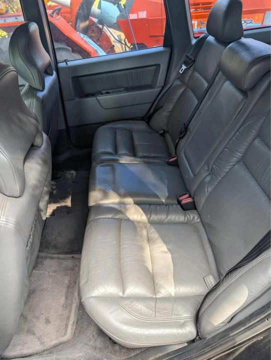 1997 Volvo 850 - Image 3 of 10