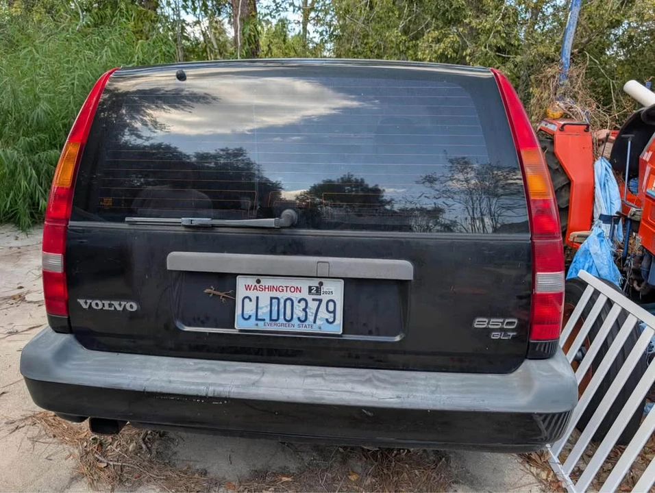 1997 Volvo 850 - Image 9 of 10