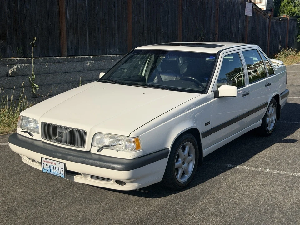 1997 Volvo 850 - Image 2 of 19