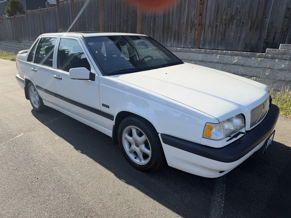 1997 Volvo 850 - Image 3 of 19