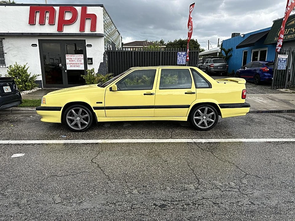1997 Volvo 850 R - Image 2 of 17