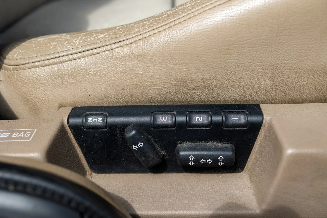 1997 Volvo 850 - Image 22 of 30