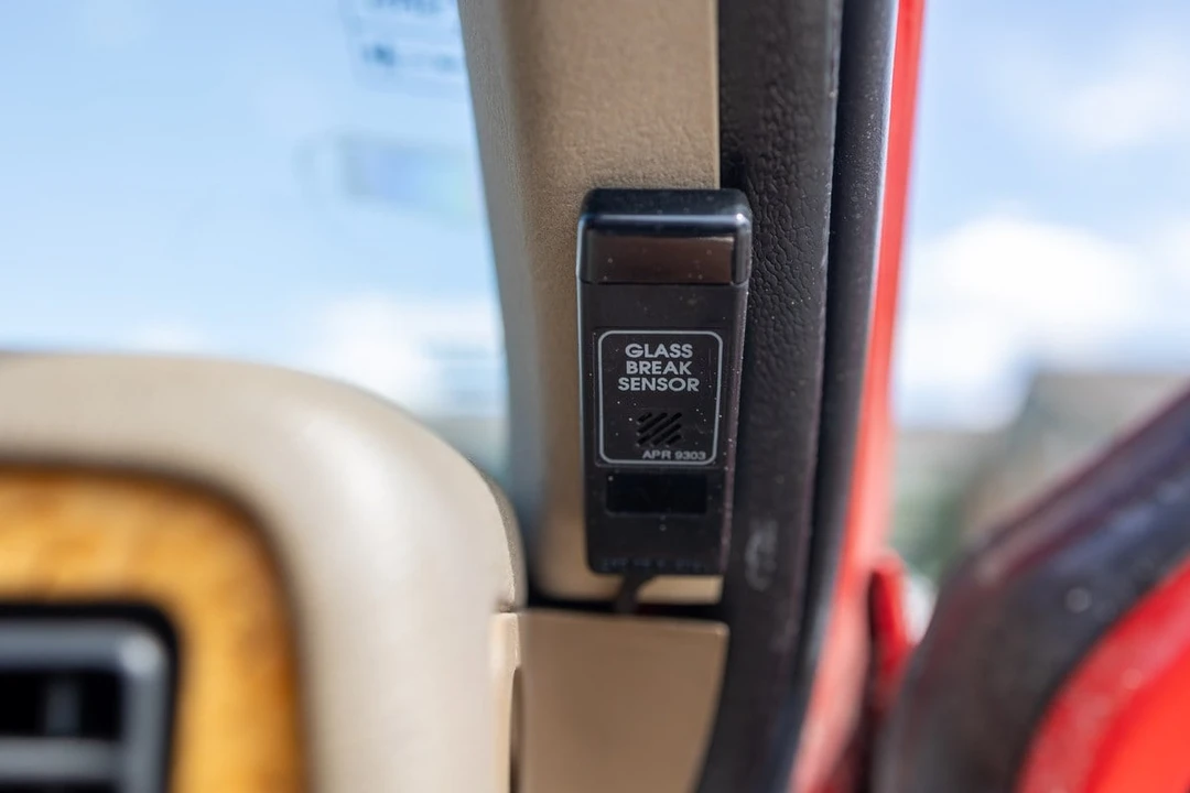 1997 Volvo 850 - Image 28 of 30