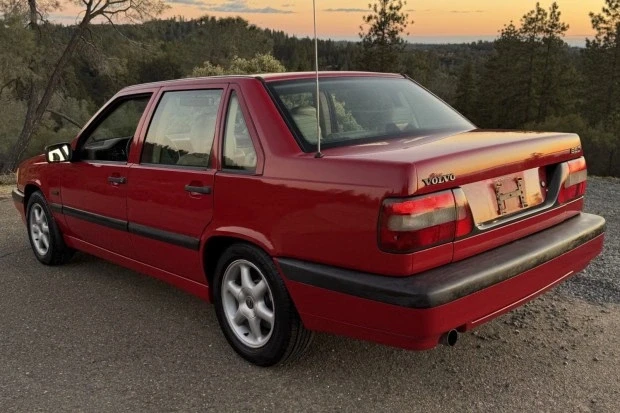 1997 Volvo 850 - Image 2 of 7