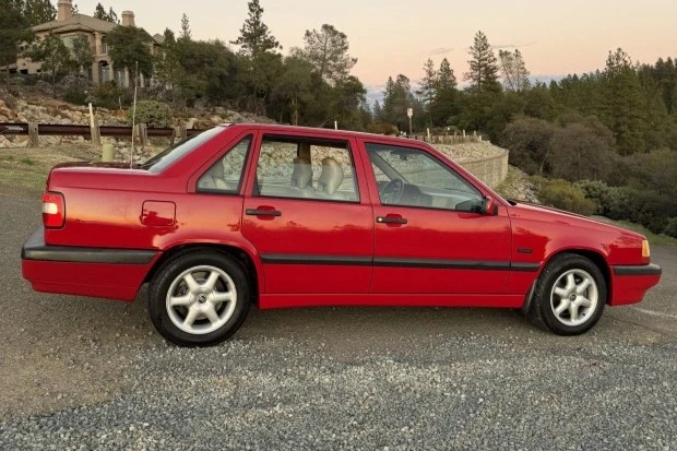1997 Volvo 850 - Image 3 of 7