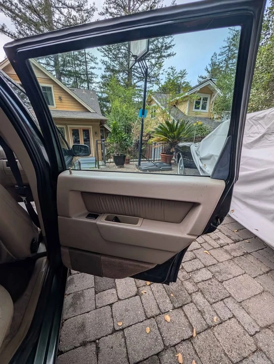 1997 Volvo 850 - Image 11 of 17