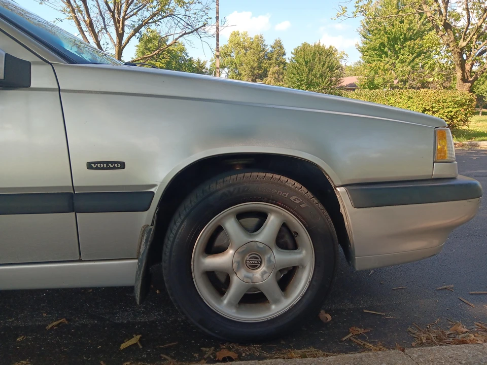 1997 Volvo 850 - Image 30 of 31