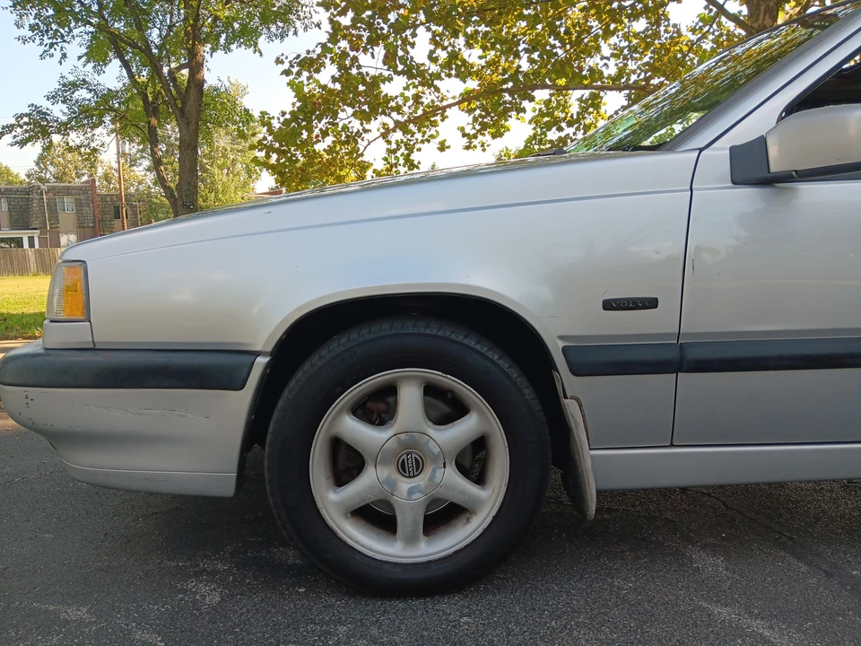 1997 Volvo 850 - Image 27 of 31