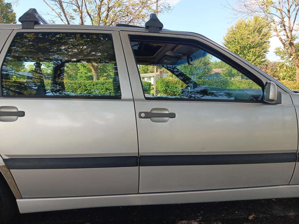 1997 Volvo 850 - Image 19 of 31
