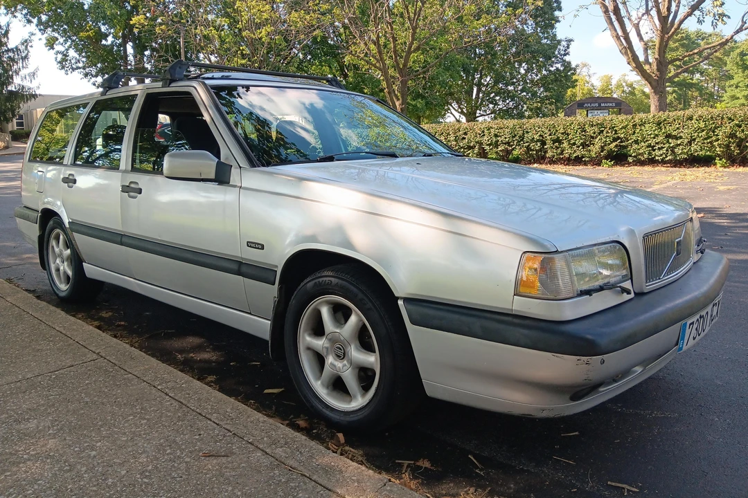 1997 Volvo 850 - Image 3 of 31