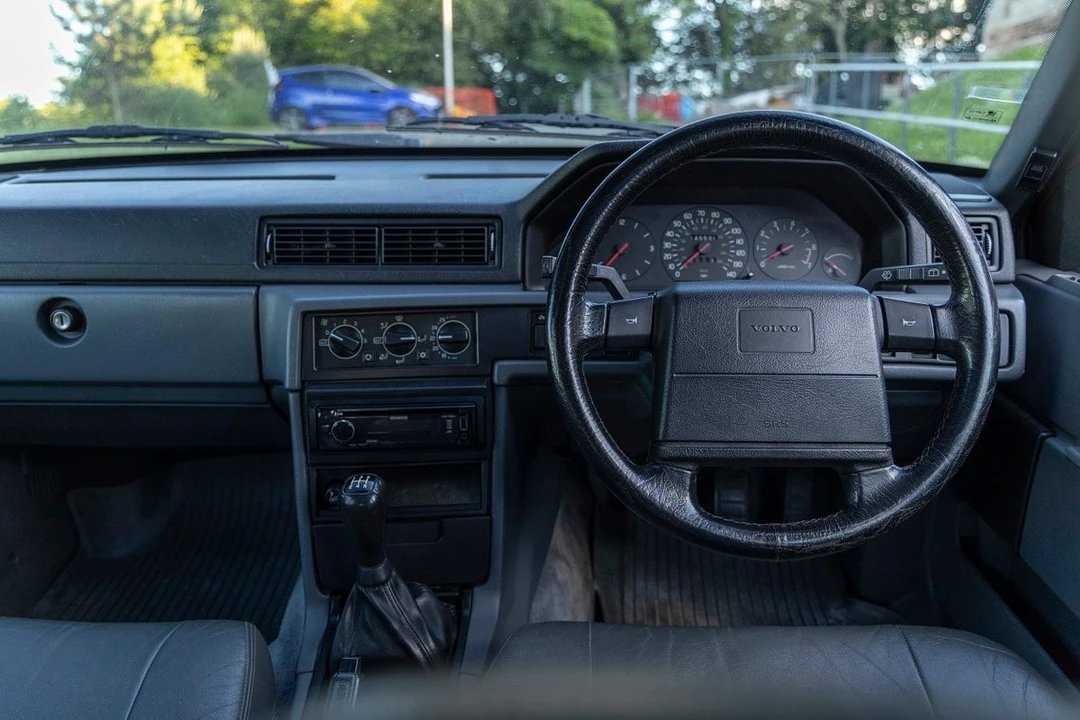 1997 Volvo 940 - Image 17 of 30