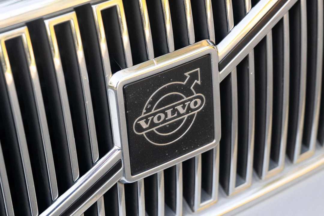 1997 Volvo S90 - Image 14 of 31