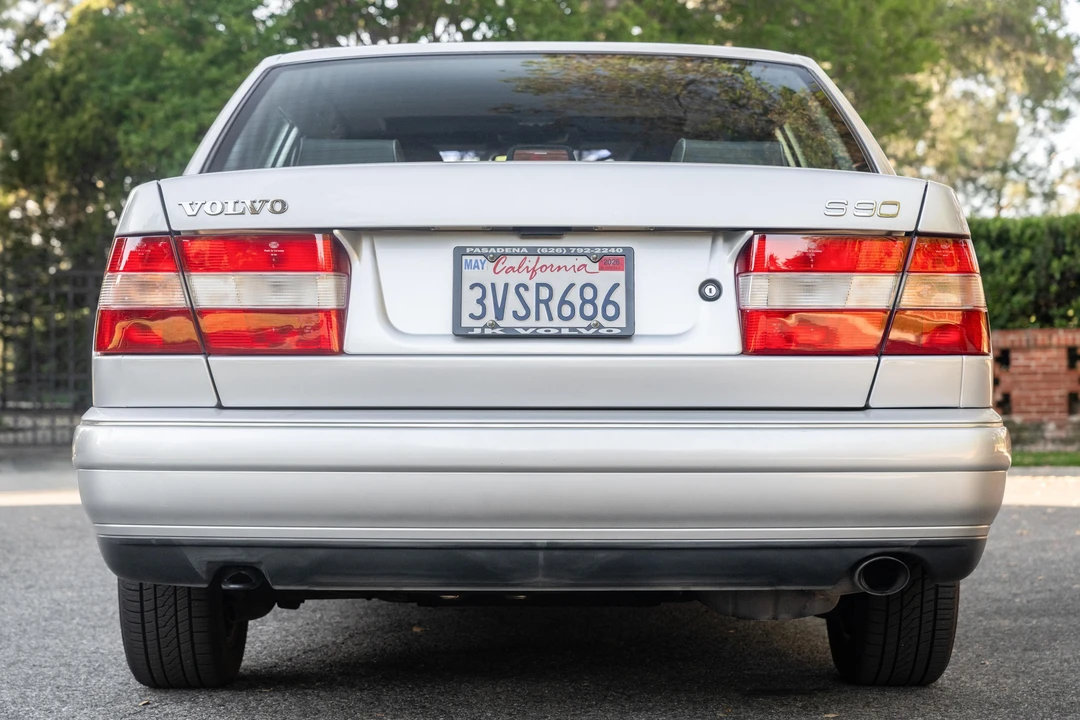 1997 Volvo S90 - Image 5 of 31