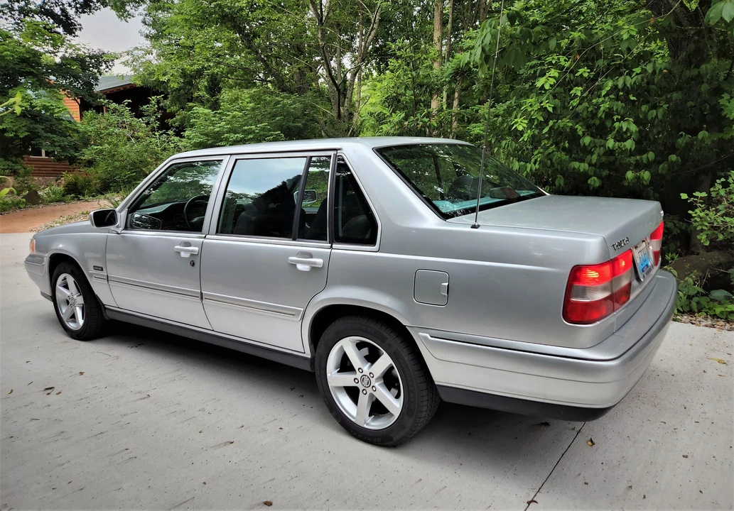 1997 Volvo S90 - Image 11 of 31