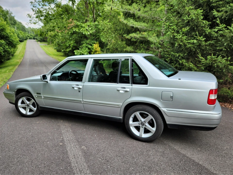 1997 Volvo S90 - Image 10 of 31