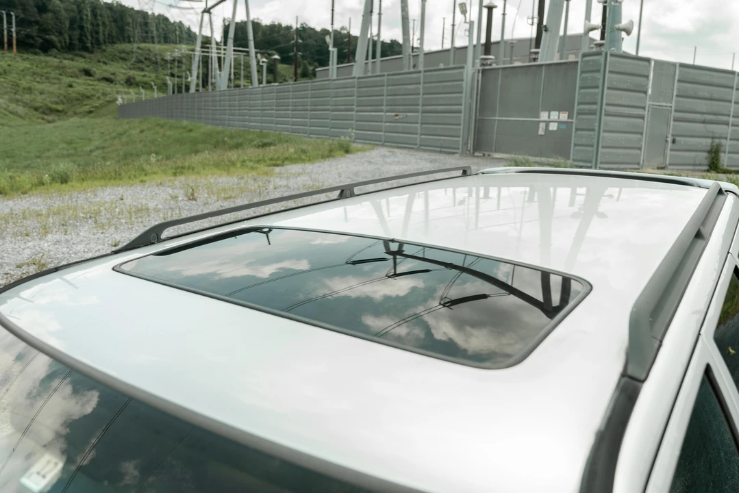 1997 Volvo V70 R 1st Gen - Image 17 of 31