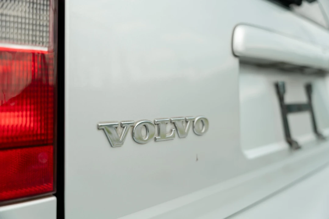 1997 Volvo V70 R 1st Gen - Image 19 of 31