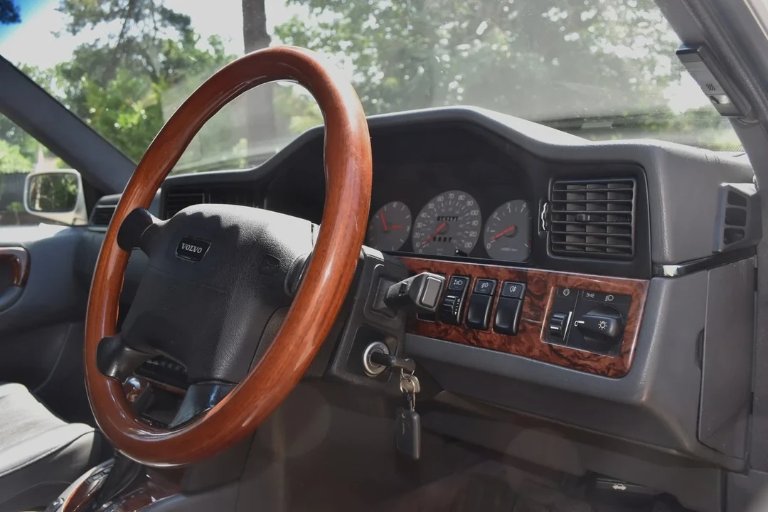1997 Volvo 960 - Image 25 of 30