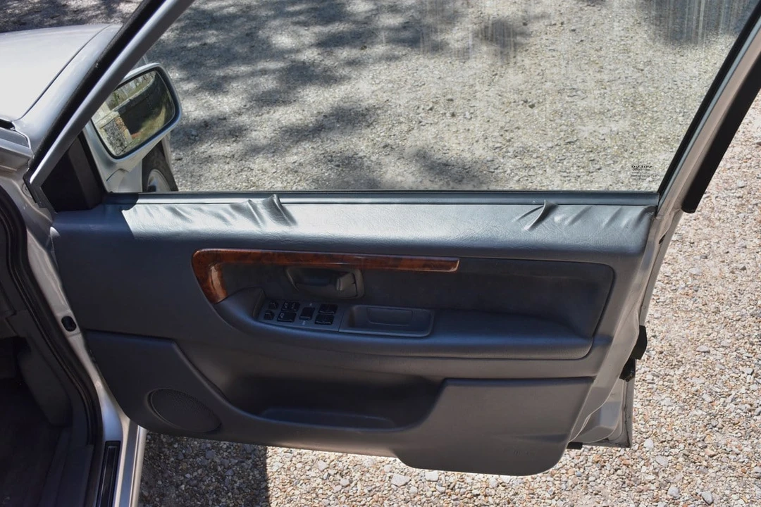 1997 Volvo V90 - Image 19 of 31