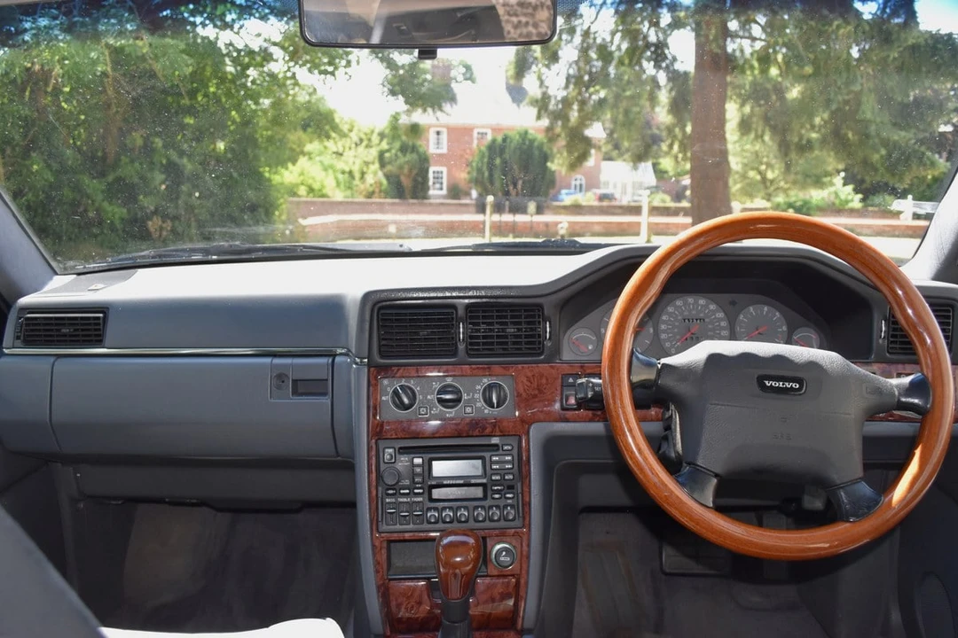 1997 Volvo V90 - Image 10 of 31