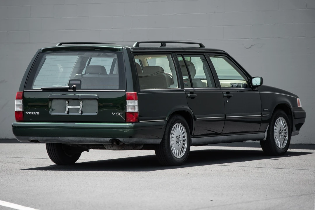 1997 Volvo V90 - Image 10 of 31