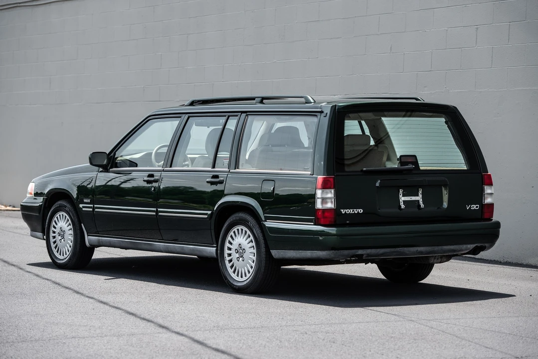 1997 Volvo V90 - Image 15 of 31