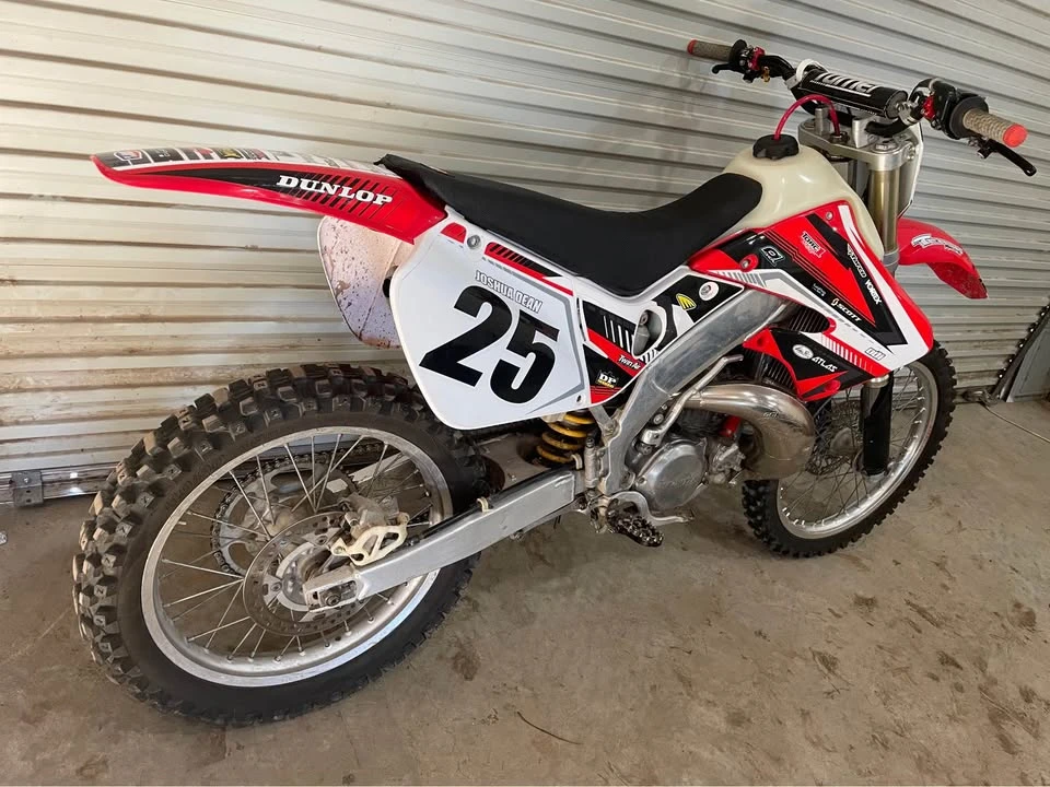 1997 Honda CR - Image 5 of 10