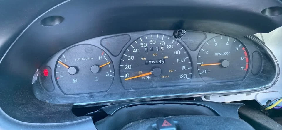 1997 Ford Thunderbird 10th Gen - Image 6 of 10