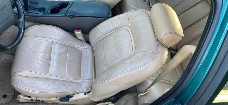 1997 Ford Thunderbird 10th Gen - Image 8 of 10