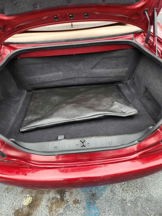 1997 Jaguar X100 XK8 - Image 9 of 10