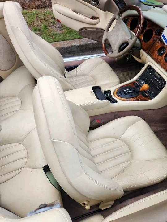 1997 Jaguar X100 XK8 - Image 7 of 10