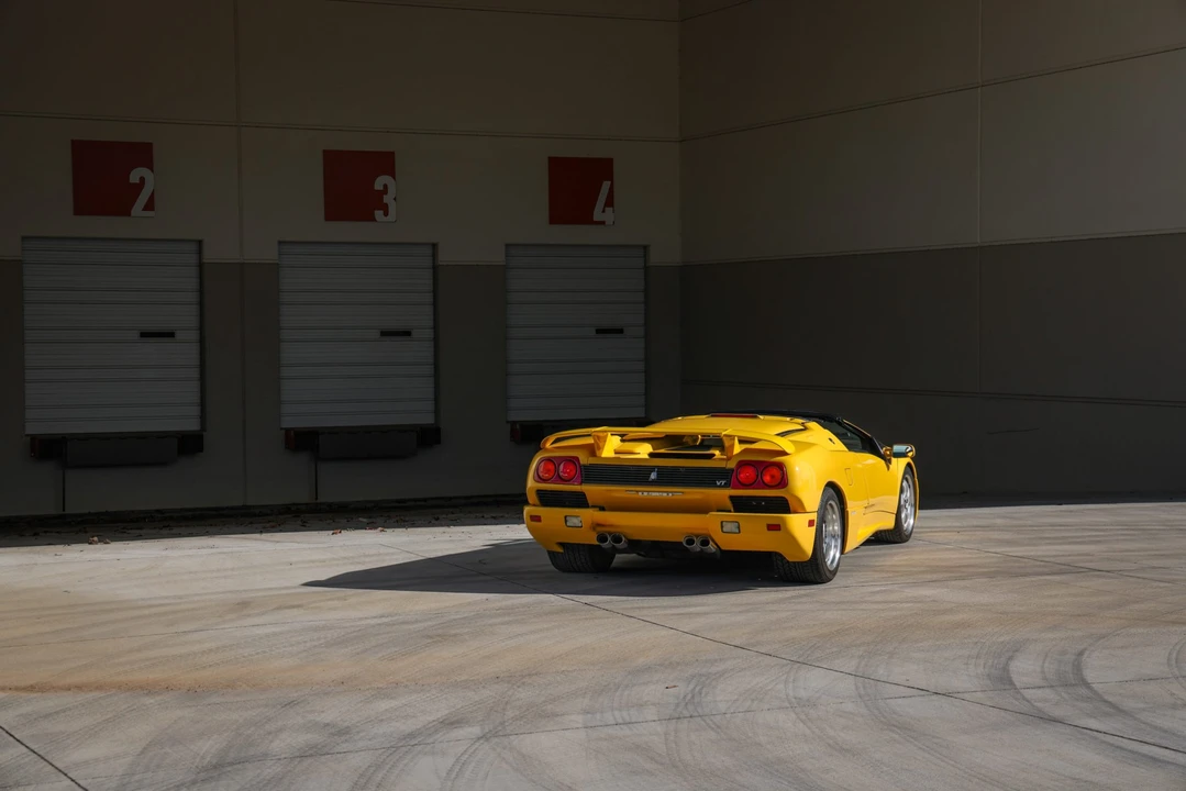 1997 Lamborghini Diablo VT - Image 25 of 31