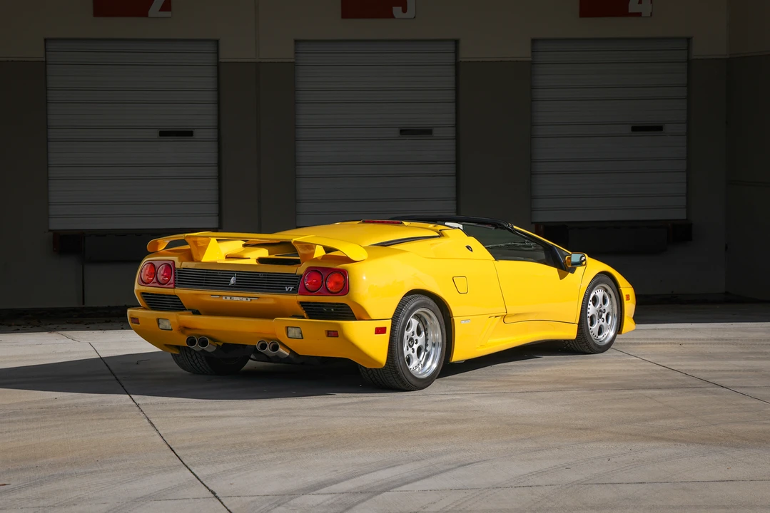 1997 Lamborghini Diablo VT - Image 23 of 31