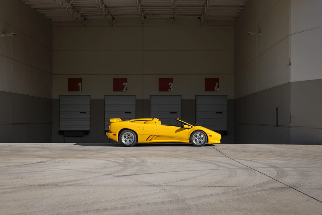 1997 Lamborghini Diablo VT - Image 17 of 31
