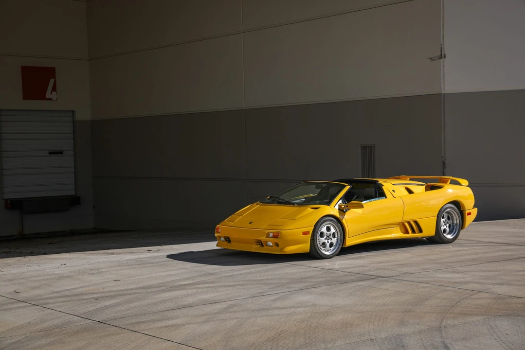 1997 Lamborghini Diablo VT - Image 2 of 31