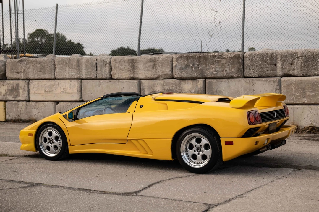 1997 Lamborghini Diablo VT - Image 5 of 31